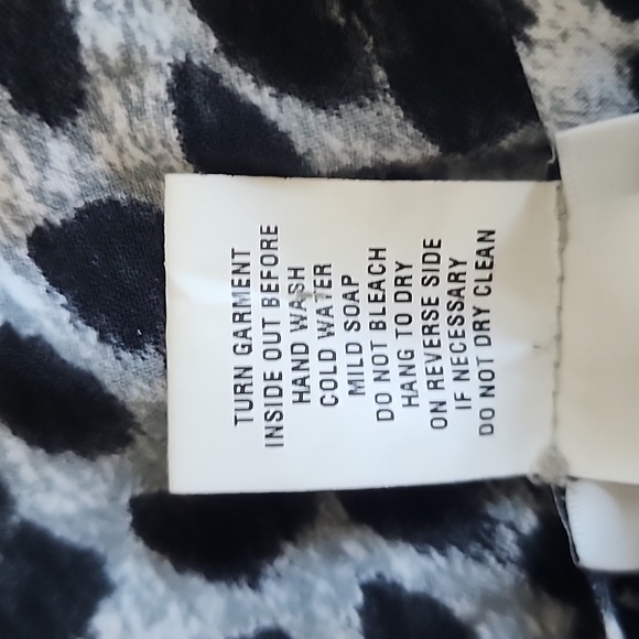 Cache gray/black leopard print long stretchy top-L - Picture 7 of 9